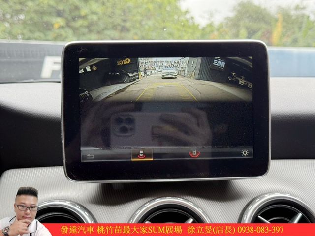 BENZ GLA250 2016年 2.0 白 0109 TCBU  第16張相片