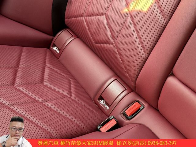 BMW 530I 油電  2023年11月 2.0 白 8331  第13張相片