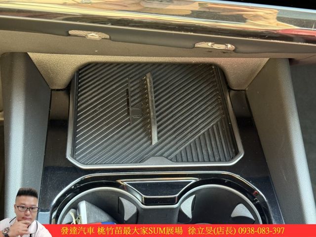 BMW 530I 油電  2023年11月 2.0 白 8331  第20張相片