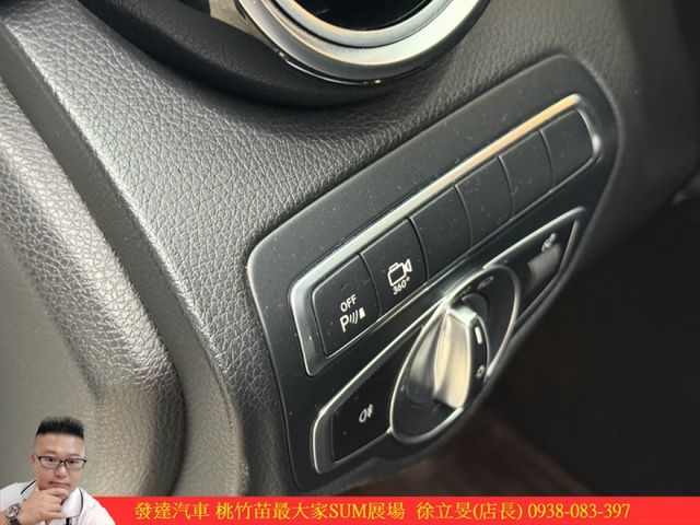 BENZ GLC250 4MATIC 2018年 2.0 白 8885  第10張相片