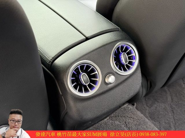 BENZ C200 2017年11月 2.0 黑 6080 順  第13張相片