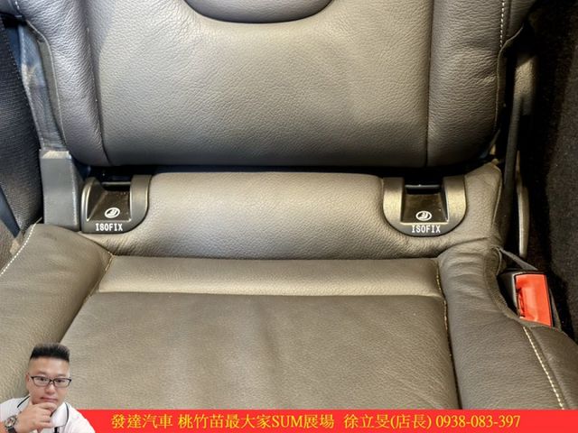 BENZ V250D 柴油 2020年 2.0 黑 5069  第9張相片