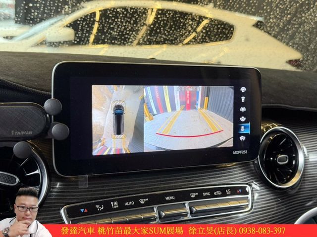 BENZ V250D 柴油 2020年 2.0 黑 5069  第13張相片