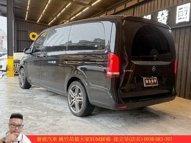 BENZ V250D 柴油 2020年 2.0 黑 5069  第14張相片