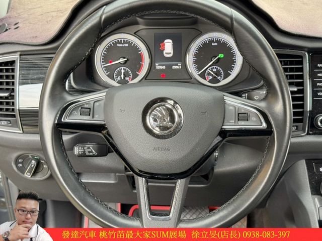 SKODA KODIAQ 7人 2020年 1.4 灰 3215  第8張相片