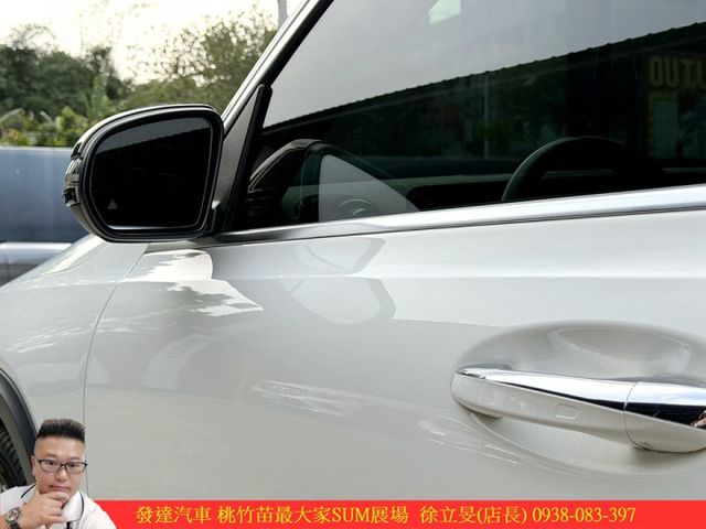 BENZ GLB200 2020年 1.3 白 5665  第4張相片