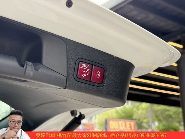 BENZ GLB200 2020年 1.3 白 5665  第17張相片