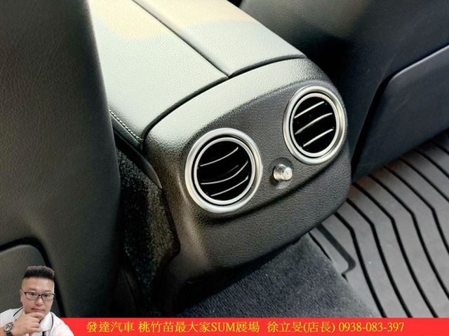 BENZ E200 63套件 2020年 黑 3289  第11張相片