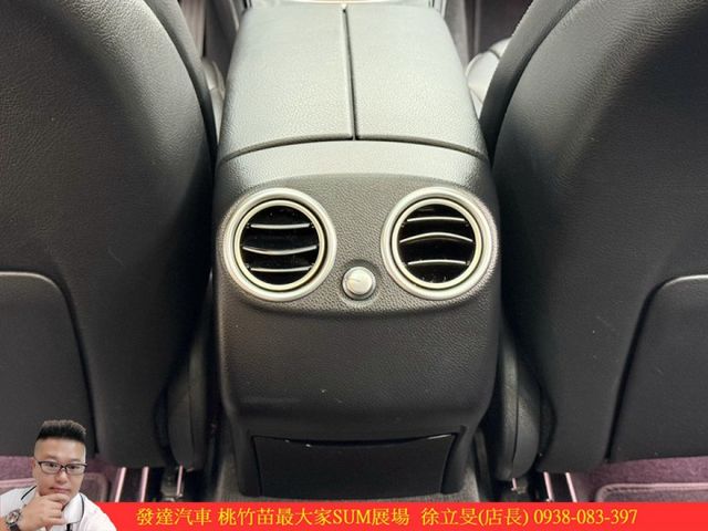 BENZ GLC300 2019年 2.0 白 1766  第10張相片