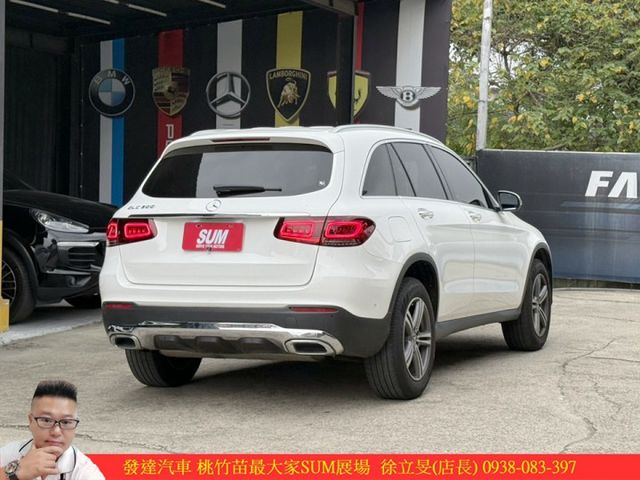 BENZ GLC300 2019年 2.0 白 1766  第17張相片