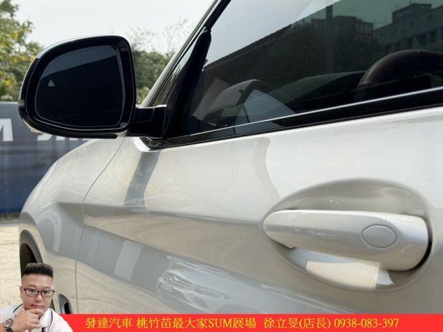 BMW X4 20I 油電 2023年 2.0 白 5000  第4張相片