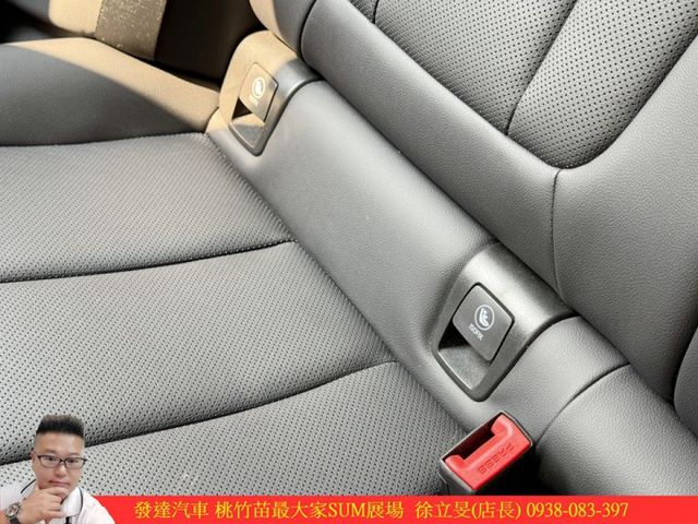 BMW X4 20I 油電 2023年 2.0 白 5000  第12張相片