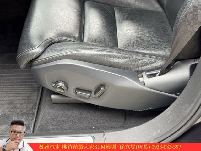 .VOLVO XC90 D4 2016年 2.0 黑 8651  第10張相片