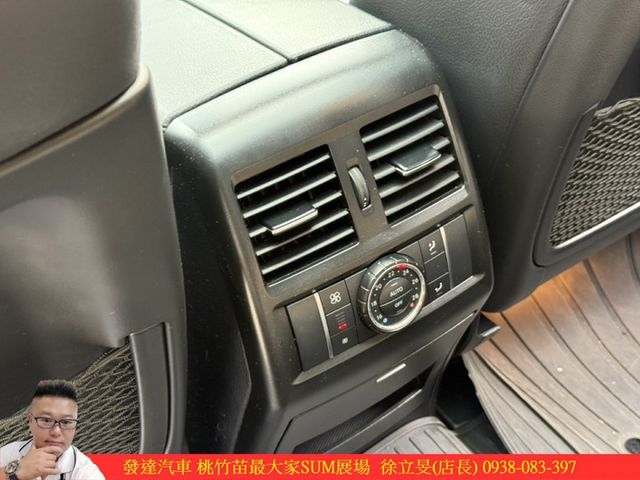 BENZ GLE43 2019年 3.0 白 2688  第11張相片