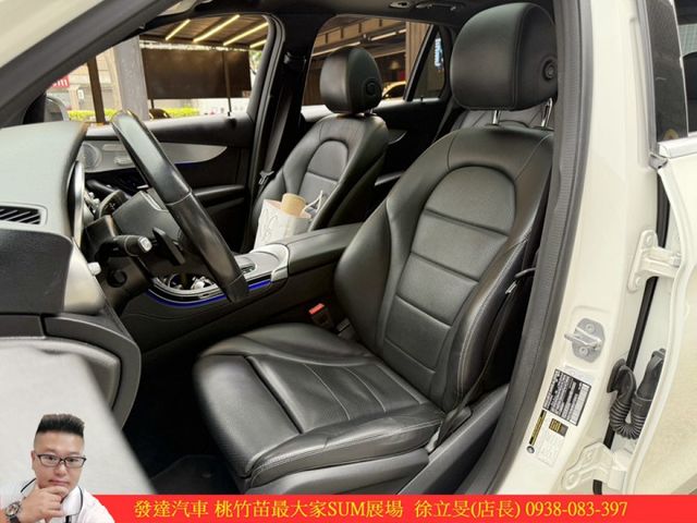 BENZ GLC300 2019年 2.0 白 1766  第4張相片