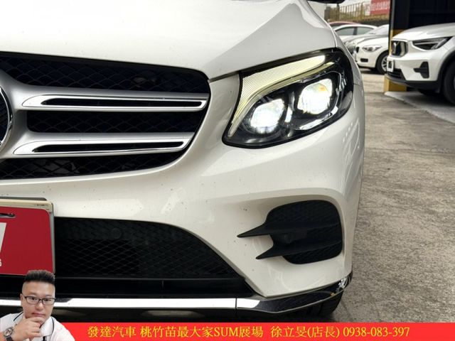 BENZ GLC250 4MATIC 2018年 2.0 白 8885  第4張相片