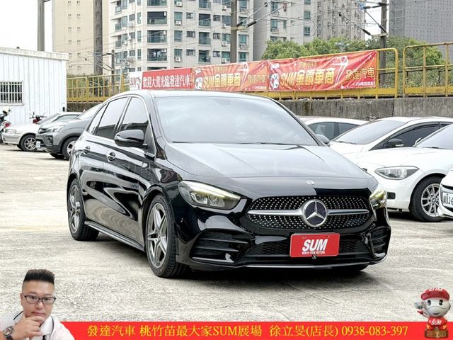 BENZ B180 2019年 1.3 黑 3999  第2張相片