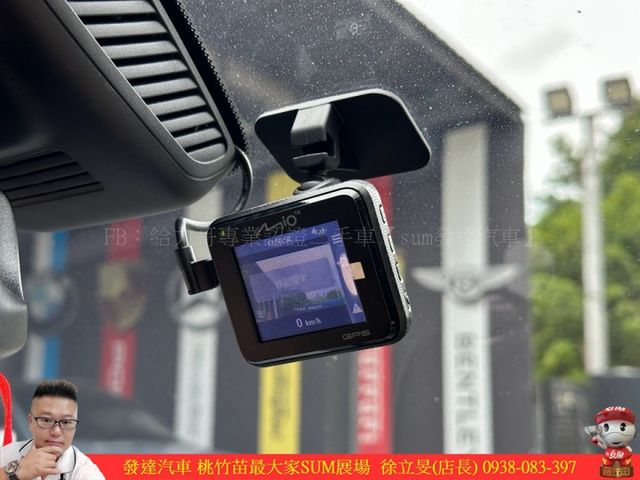 BENZ B180 2019年 1.3 黑 3999  第11張相片