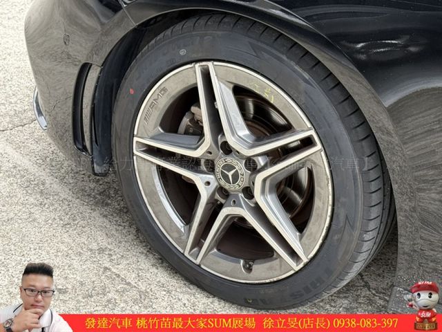 BENZ B180 2019年 1.3 黑 3999  第15張相片