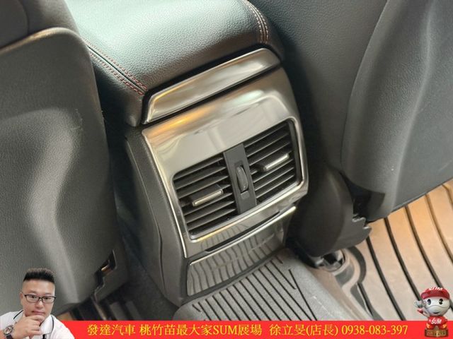 BENZ A180 2016年 1.6 紅 1318 順  第11張相片