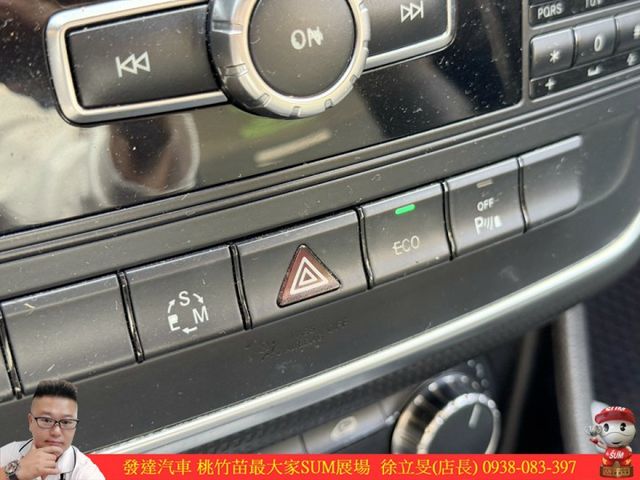 BENZ A180 2013年10月 1.6 白 9857 順  第8張相片