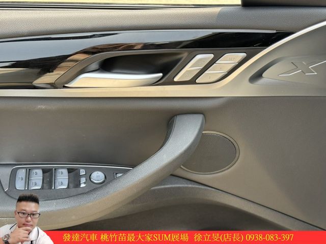 BMW X4 20I 油電 2023年 2.0 白 5000  第7張相片