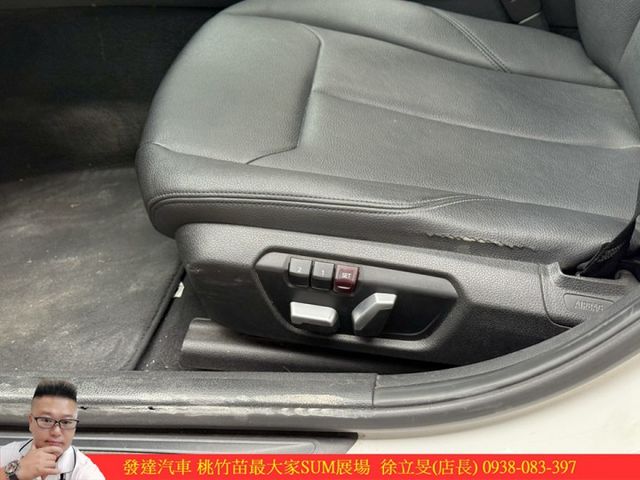 BMW 318I 2016年 1.5 白 9135 TCBU  第8張相片