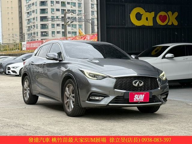 INFINITI Q30 2017年 1.6 灰 3829  第2張相片