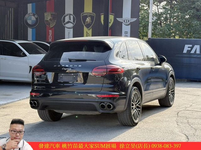 PORSCHE CAYENNE白金版 2017年 2.0 黑 9876 附順  第16張相片