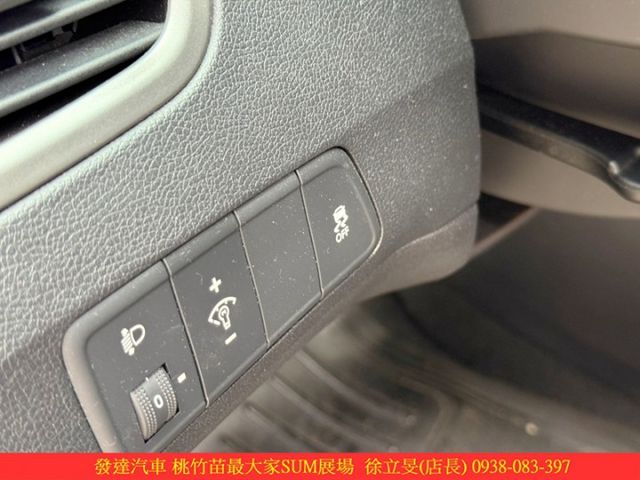 現代 ELANTRA 2013年 1.8 白 1321  第7張相片