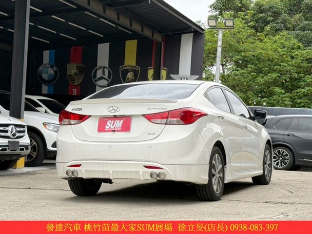 現代 ELANTRA 2013年 1.8 白 1321  第13張相片