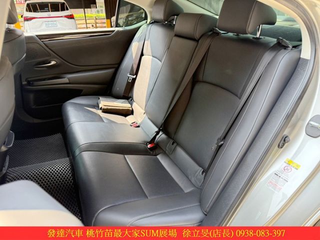 LEXUS ES200 2019年 2.0 淺棕 5005  第5張相片