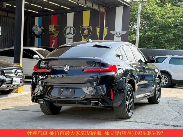 BMW X4 20I 2024年 2.0 黑 0698  第19張相片