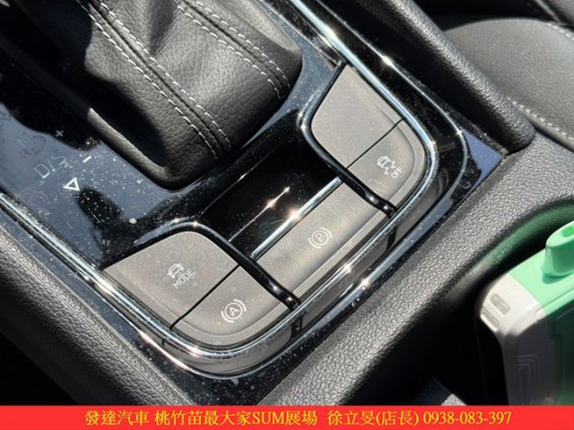 SKODA KAROQ  新玉山版 2023年 1.5 白 2335  第15張相片