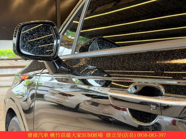 KIA CARNIVAL 柴油 2022年 2.2 黑 8800  第3張相片