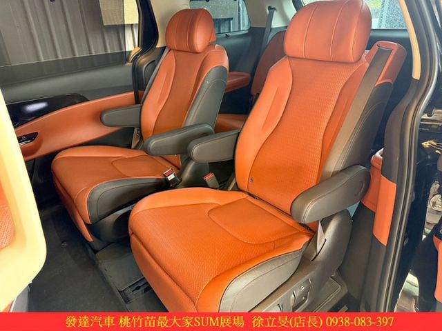 KIA CARNIVAL 柴油 2022年 2.2 黑 8800  第5張相片
