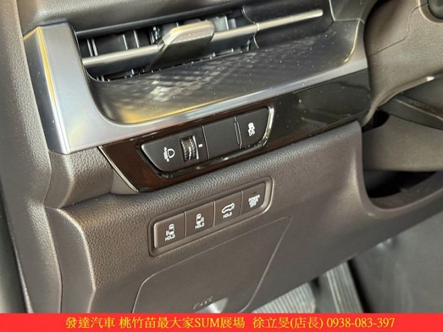 KIA CARNIVAL 柴油 2022年 2.2 黑 8800  第12張相片