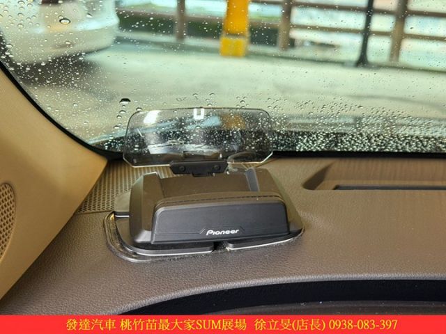 KIA CARNIVAL 柴油 2022年 2.2 黑 8800  第14張相片