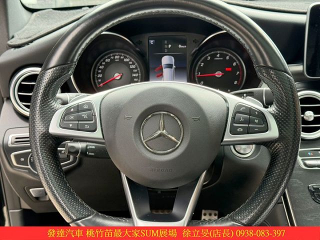 BENZ GLC300 2018年 2.0 黑 5263  第10張相片