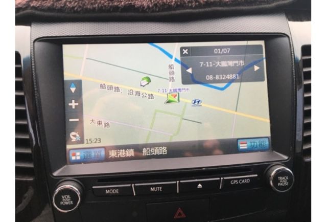 豪華版一手車/全車 原鈑件/里程保證/影音多合一  第20張相片
