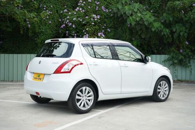SUZUKI鈴木 SWIFT  第2張相片