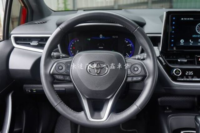 TOYOTA豐田 AURIS  第13張相片