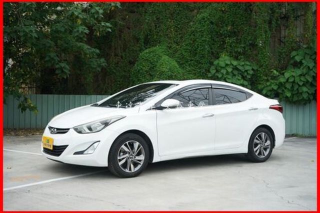HYUNDAI現代 ELANTRA  第1張相片