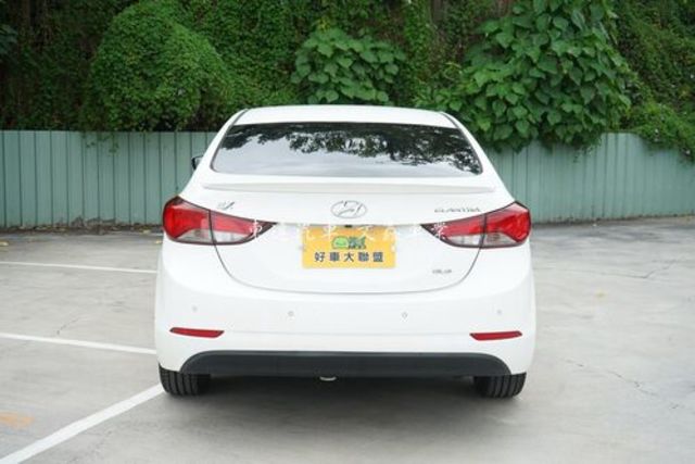 HYUNDAI現代 ELANTRA  第4張相片