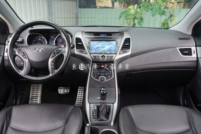 HYUNDAI現代 ELANTRA  第12張相片