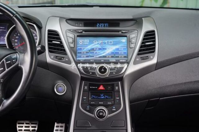 HYUNDAI現代 ELANTRA  第16張相片