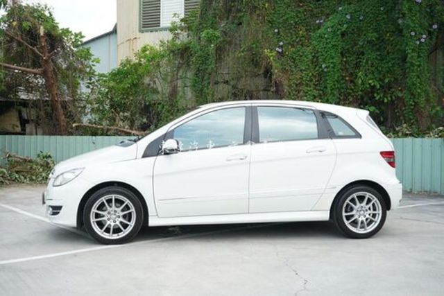 M-BENZ賓士 B170  第6張相片