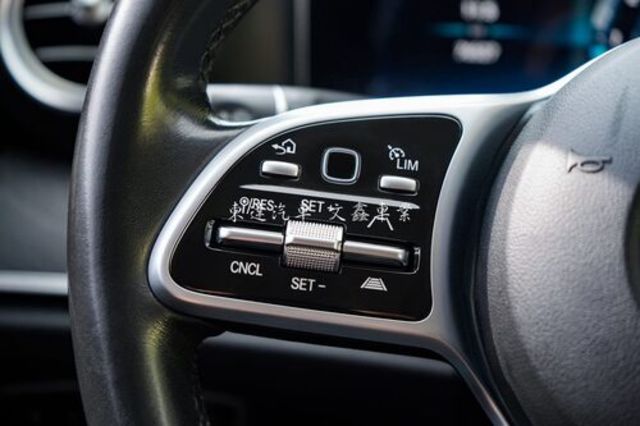 M-BENZ賓士 E200  第14張相片