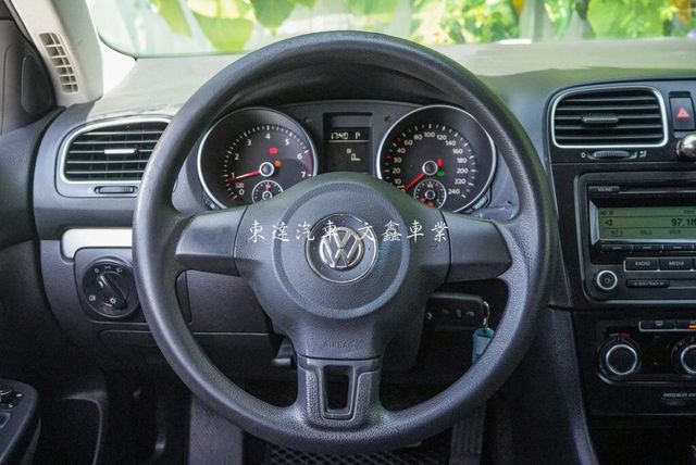 VOLKSWAGEN福斯 GOLF VARIANT  第13張相片