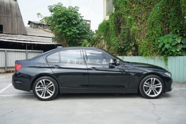 BMW寶馬 320I  第5張相片